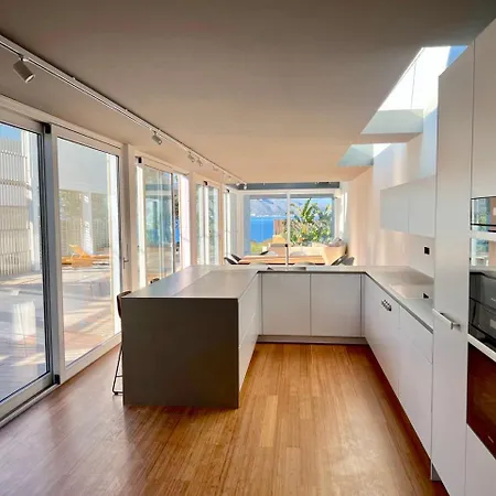 Miramar 9 Manresa Villa *