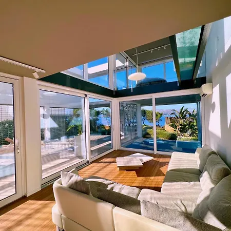 Miramar 9 Manresa Villa